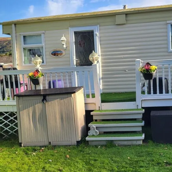 Cairnryan Heights home from home，位于凯恩莱安的酒店