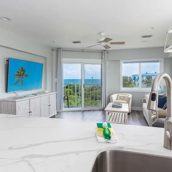 Ocean View Corner Penthouse Ocean Pointe 5416，位于基拉戈的酒店