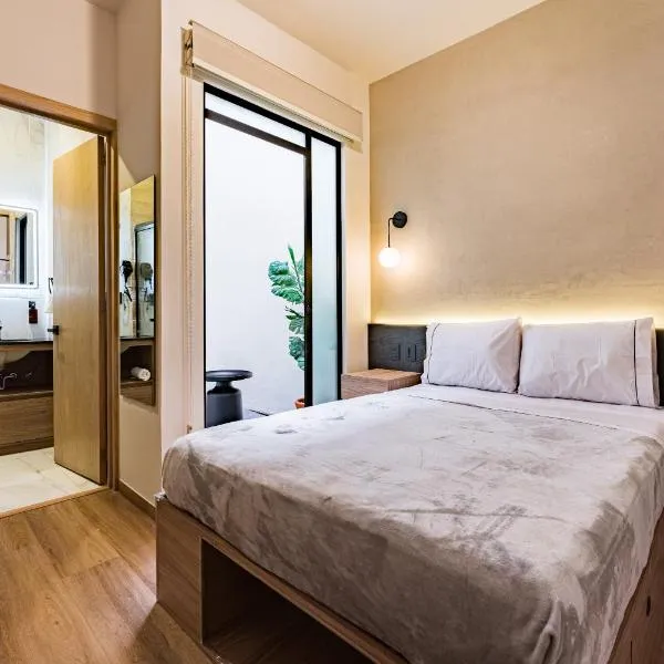 Suites Monterrey by Escajal Rooms，位于墨西哥城的酒店