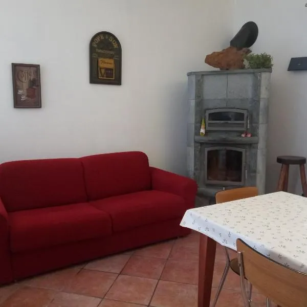 Lo Scoiattolo-matrimoniale，位于Savigno的酒店