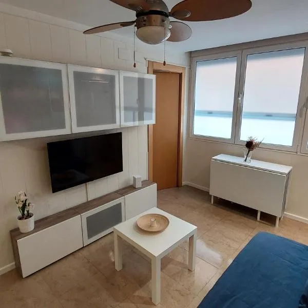 Playa, relax y parking público cerca - Ideal parejas，位于库列拉的酒店