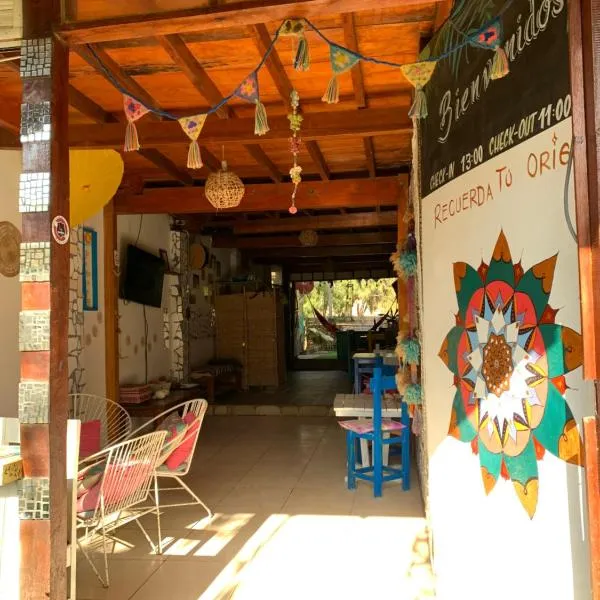 Wiracocha Hostal Máncora，位于曼克拉的酒店