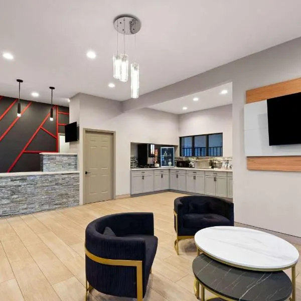 Ramada by Wyndham Bainbridge，位于班布里奇的酒店