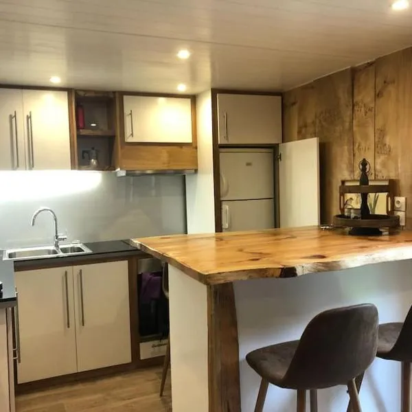 "La clé dorée" Chalet mitoyen avec jardin et -WIFI-，位于科特雷的酒店