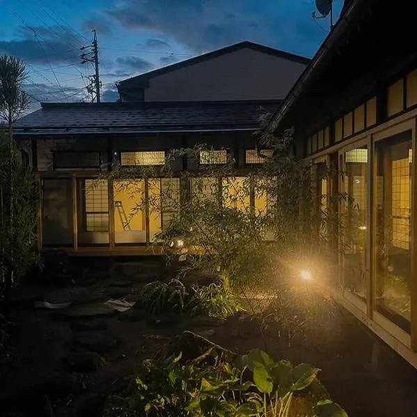 お宿一の華，位于高山的酒店