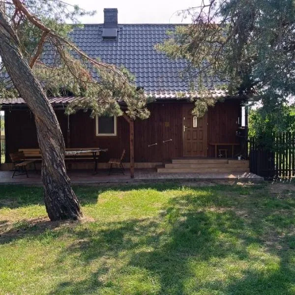 Domek blisko lasu，位于Jednaczewo的酒店