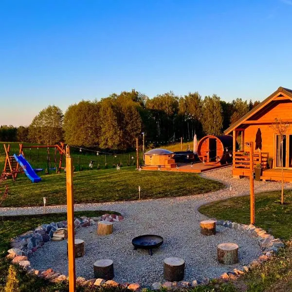 Dębowy Domek Mazury，位于Szczybały Giżyckie的酒店