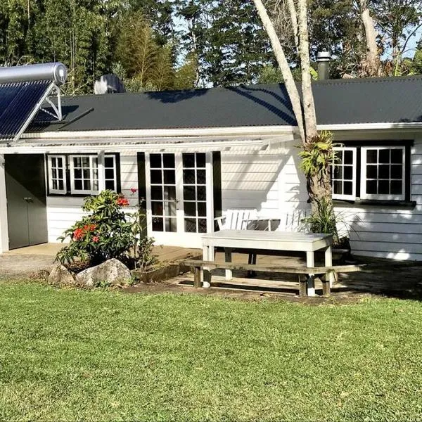 Kauri post cottage，位于Waipapa的酒店