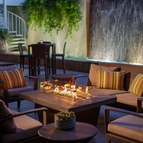 The Westin South Coast Plaza, Costa Mesa，位于科斯塔梅萨的酒店