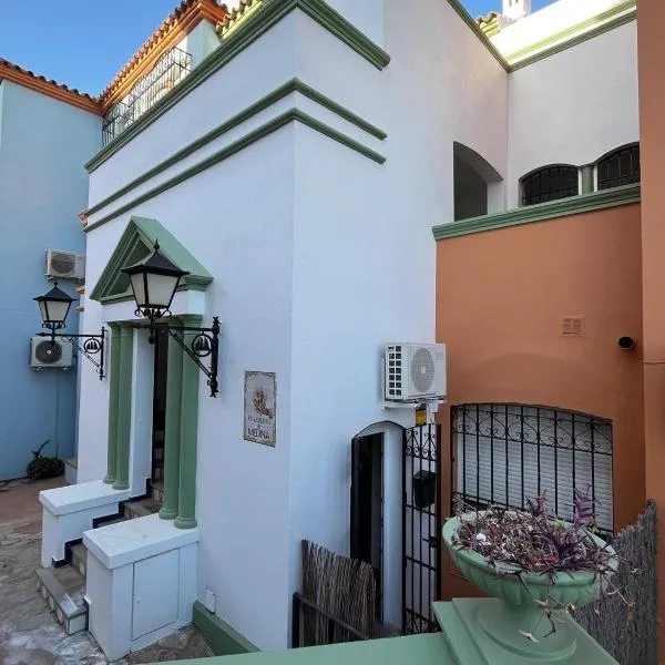 Galatea Puerto Sherry Apartamento，位于圣玛丽亚港的酒店