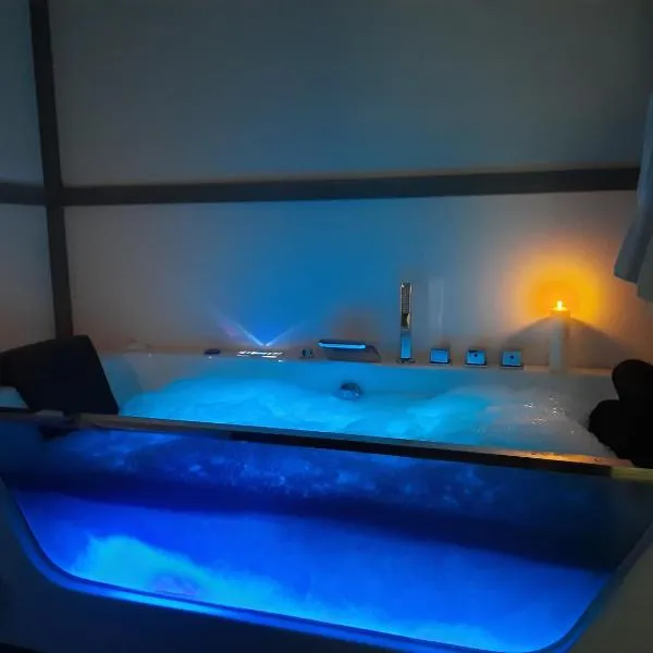 Hampton Haven & Jacuzzi，位于萨斯卡通的酒店