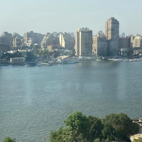 Nile sky hotel and suites，位于开罗的酒店