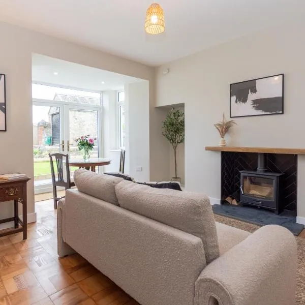 Luxury Home in Penderyn - Waterfall Country，位于Penderyn的酒店