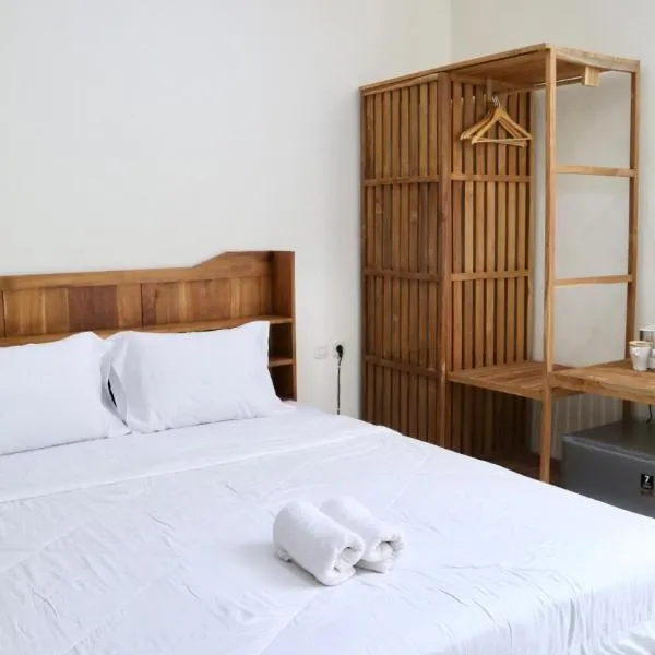Puri Beach Inn - Poppies 2，位于勒吉安的酒店