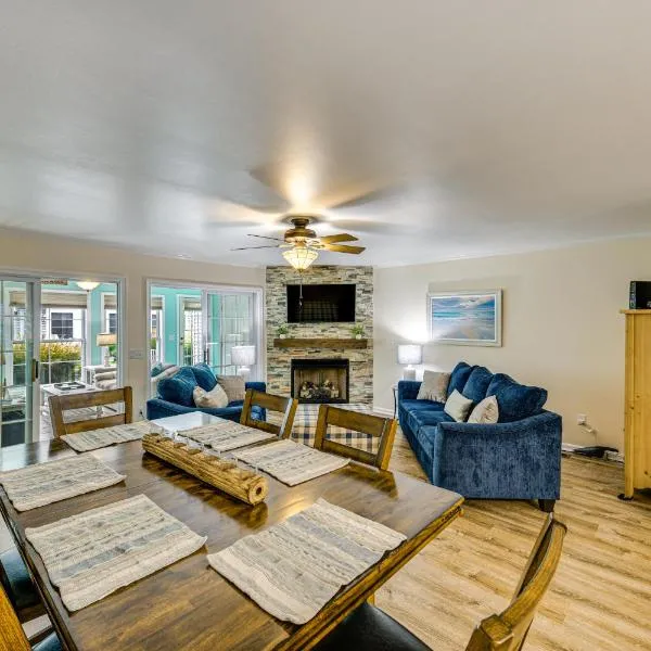 Rehoboth Beach Escape w/ Patio < 2 Mi to Ocean，位于柏斯海滩的酒店