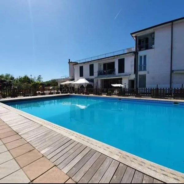 La casa nella Valle，位于Monti di Licciana Nardi的酒店