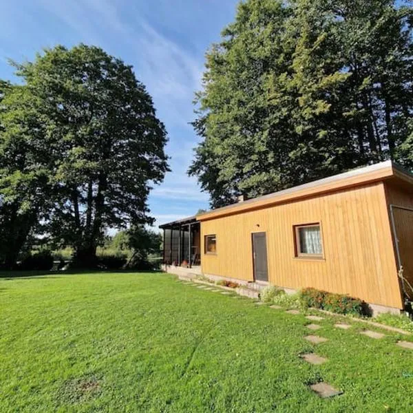 Ezermalas，位于察尔尼卡瓦的酒店