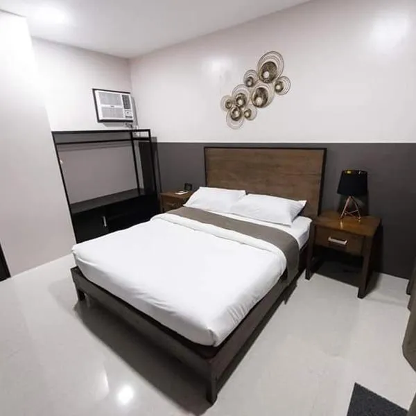 Bumble V Subic Hotel，位于奥隆阿波的酒店