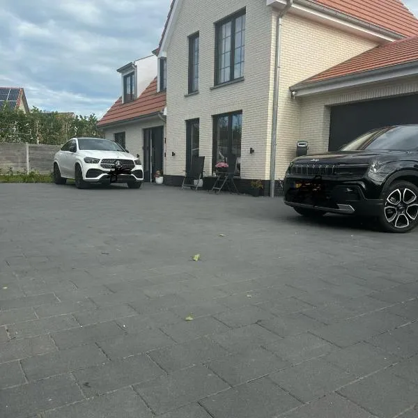 Voogdtstraat 7，位于斯鲁伊斯的酒店