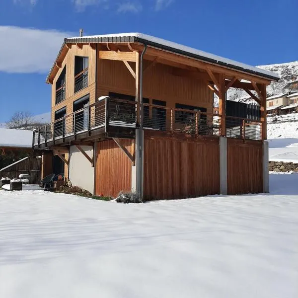 CHALET la VEILLA，位于阿克斯莱泰尔姆的酒店