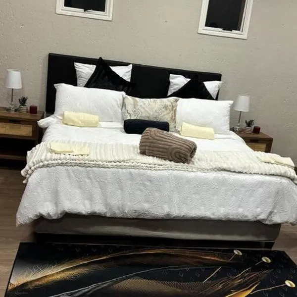 Joy's Place - Fourways BnB，位于Sandton的酒店