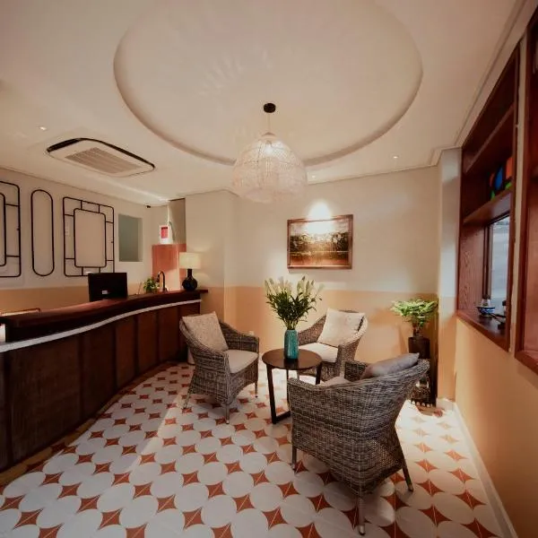 Au Lac Boutique Hotel，位于胡志明市的酒店