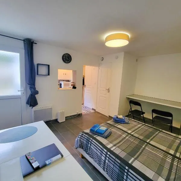 SULLY Studio 24 m2 Paris Nord，位于德朗西的酒店