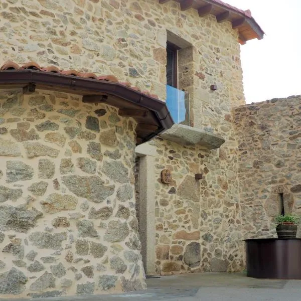 Apartamentos Muralla Sacra，位于索尔波的酒店