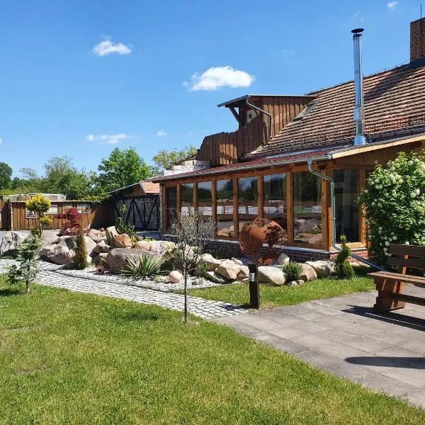 Gästehaus am schmalen See UG haftungsbeschränkt，位于Lauchhammer的酒店