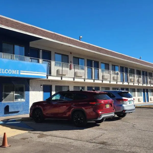 Motel 6-Alamogordo, NM，位于阿拉莫戈多的酒店