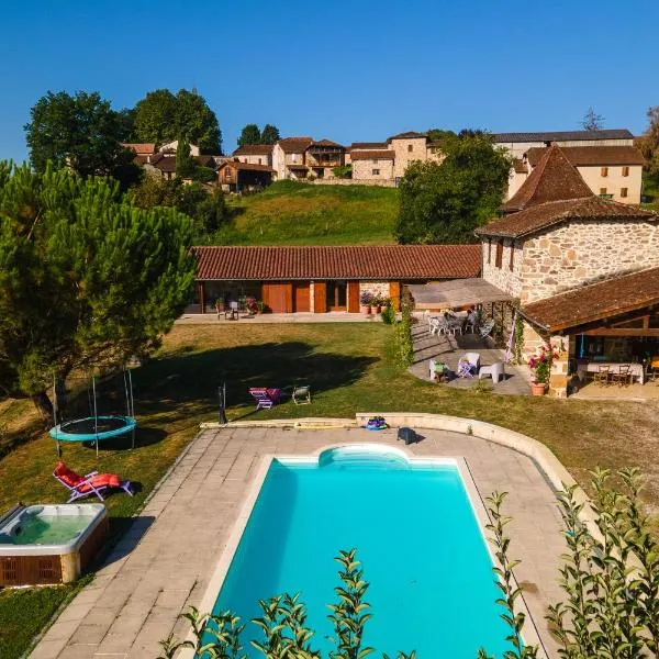 Oustal de la FRAYSSIERE，位于Felzins的酒店