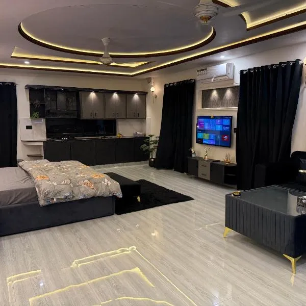 The Sapphire Suites，位于木尔坦的酒店