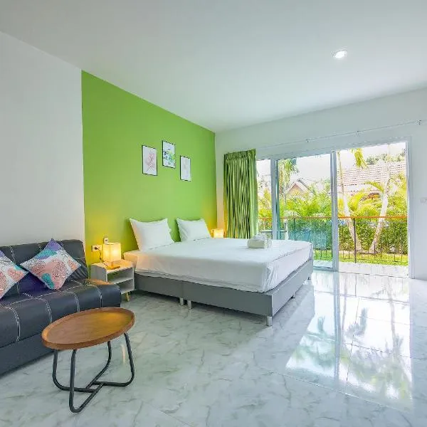 Karon Hotel at 22，位于卡伦海滩的酒店