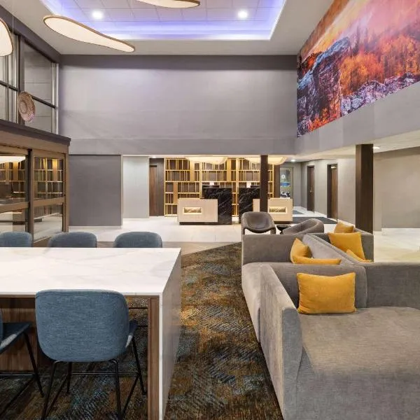 La Quinta Inn & Suites by Wyndham Yakima Downtown，位于亚基马的酒店