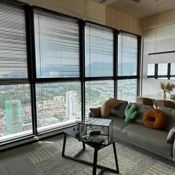 PICO VR, 3BR 3 queen bed, 2 car park, UrbanSuites by XW Home，位于日落洞的酒店