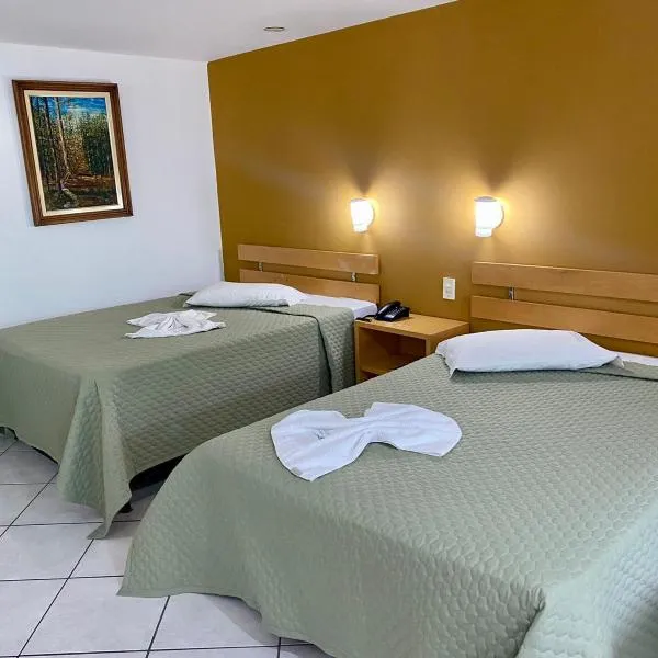 Hotel San Bernardino，位于Guaramirim的酒店