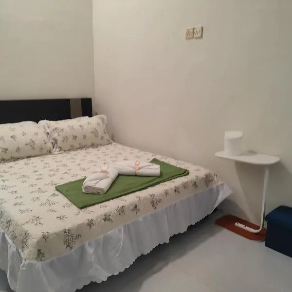 SS HOMESTAY2 - Homestay Budget Tanah Merah，位于丹那美拉的酒店