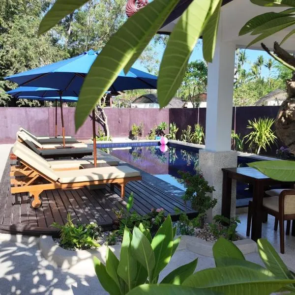Relax Villas Gili Air，位于吉利阿尔的酒店