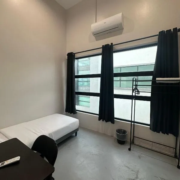 Be Right Back Loft - Alma，位于Kampong Ayer Merah的酒店