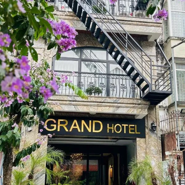 GRAND HOTEL Trịnh Văn Bô，位于河内的酒店