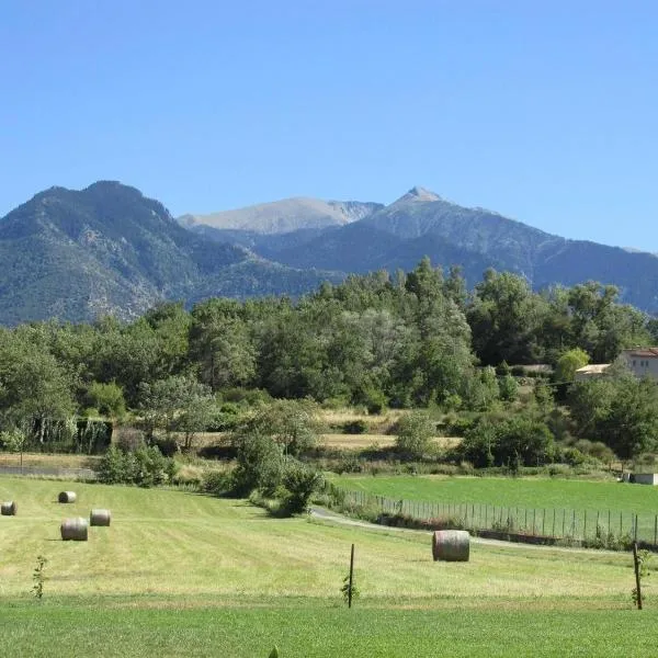CA LA MIMI, avec vue sur le mont Canigó pour 8 personnes，位于普拉德的酒店