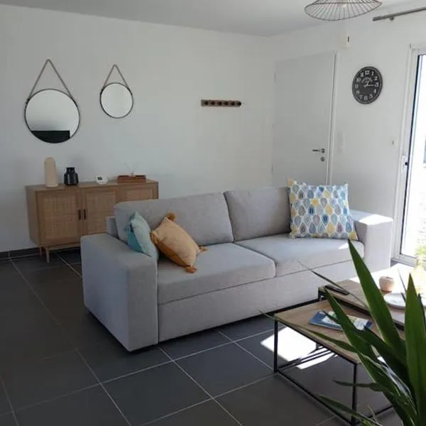 Maison 3 chambres 4 lits 6 personnes，位于沙朗的酒店