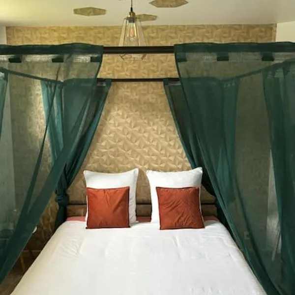Love room or et rouge，位于Airan的酒店