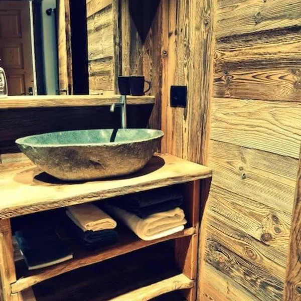 Monolocale walser，位于福尔马扎的酒店