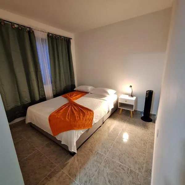 Apartahotel- Alojamiento Familiar- Apartamentos Privados Kira，位于Buenavista, Quindío的酒店