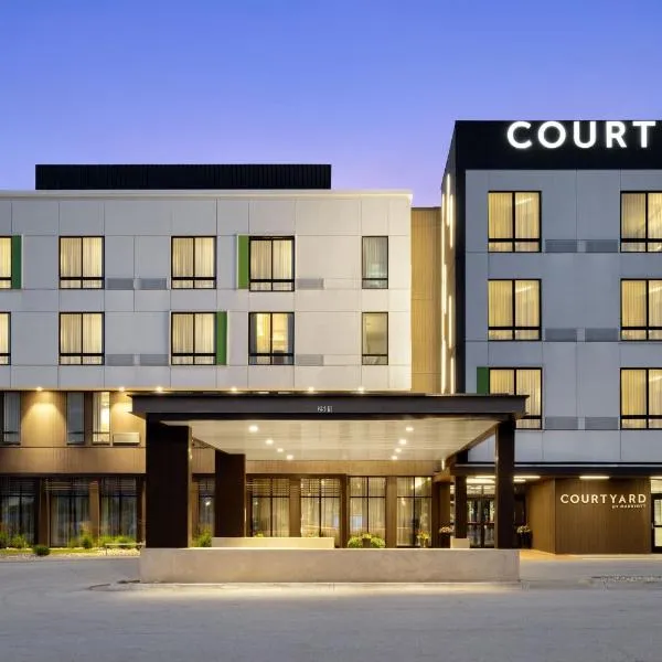 Courtyard by Marriott Omaha East/Council Bluffs, IA，位于康瑟尔布拉夫斯的酒店