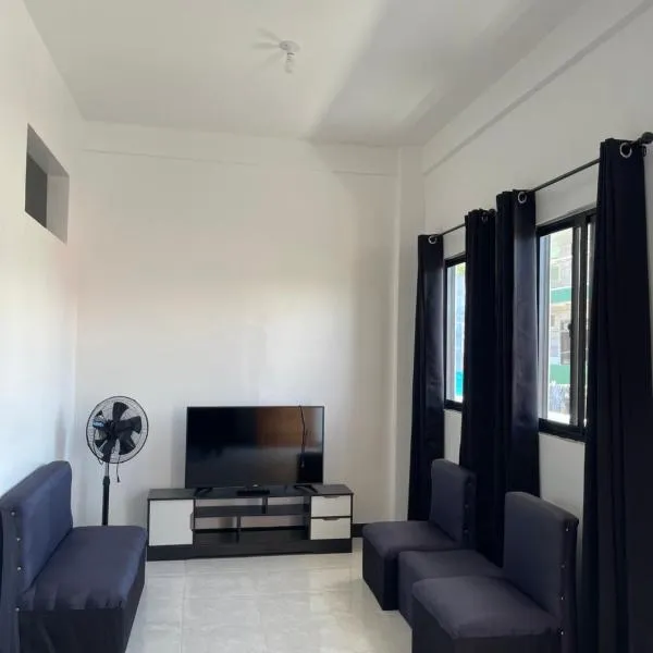Calapan Mindoro Transient APT A，位于Calapan的酒店