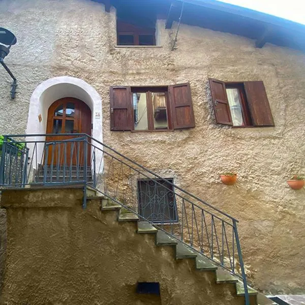 House of Zimon，位于Aldeno的酒店