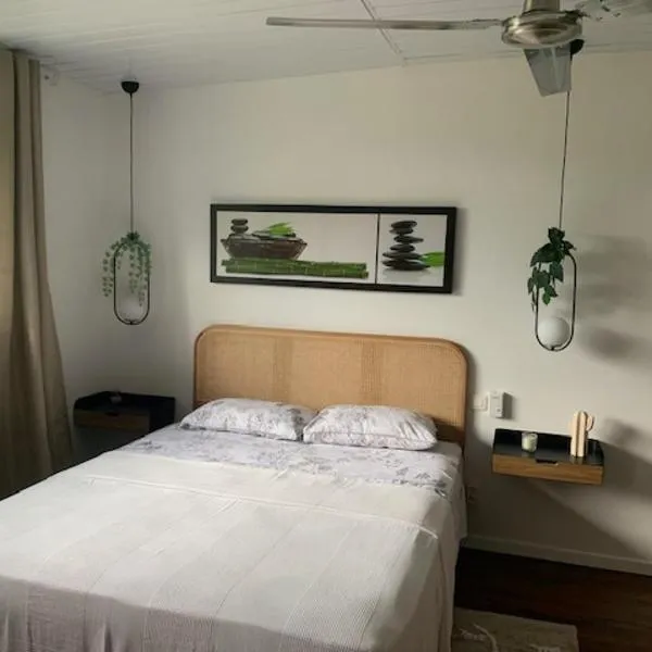 Tiki Ora lodge - Moana，位于波拉波拉的酒店