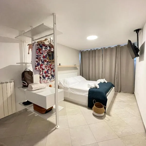 Appartamento in centro Living Pescara，位于锡尔维玛丽娜的酒店